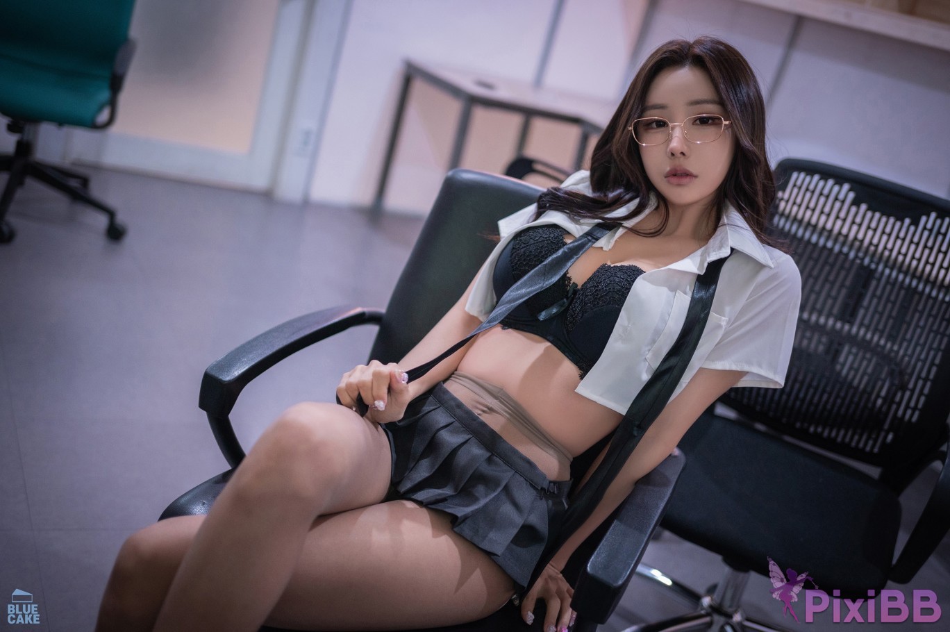 BLUECAKE YeonYu Study Harder PixiBB.COM 042