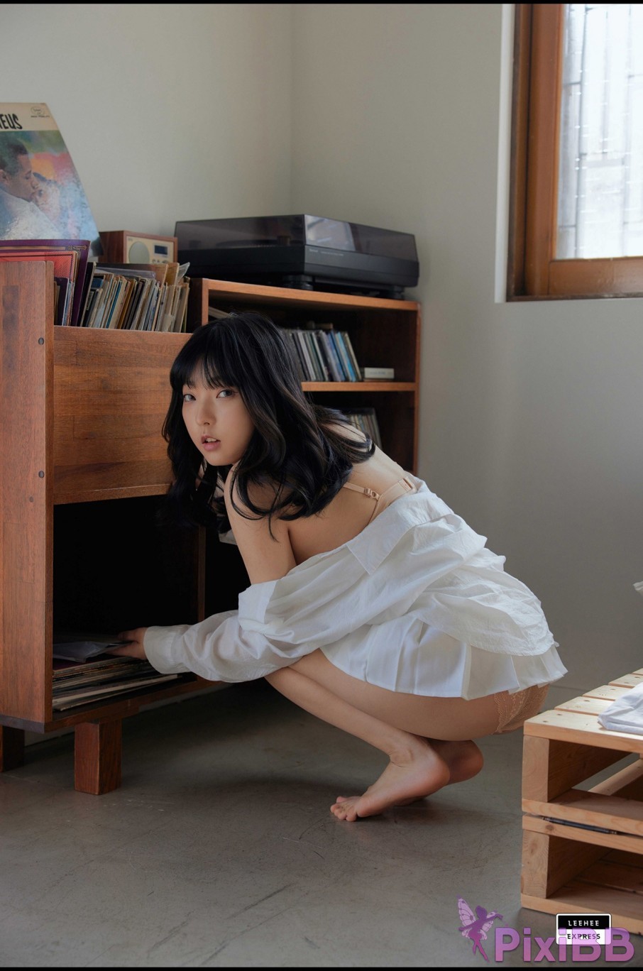 LE LEBE 101 Hansom PixiBB.COM 019