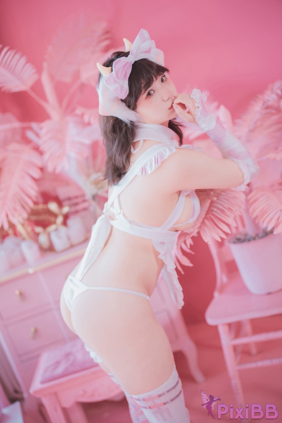 DJAWA Photo Mimmi Cream Cow Milk PixiBB.COM 008