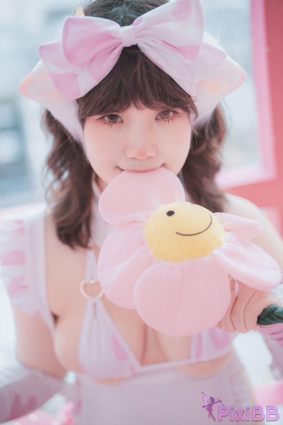 DJAWA Photo Mimmi Cream Cow Milk PixiBB.COM 100