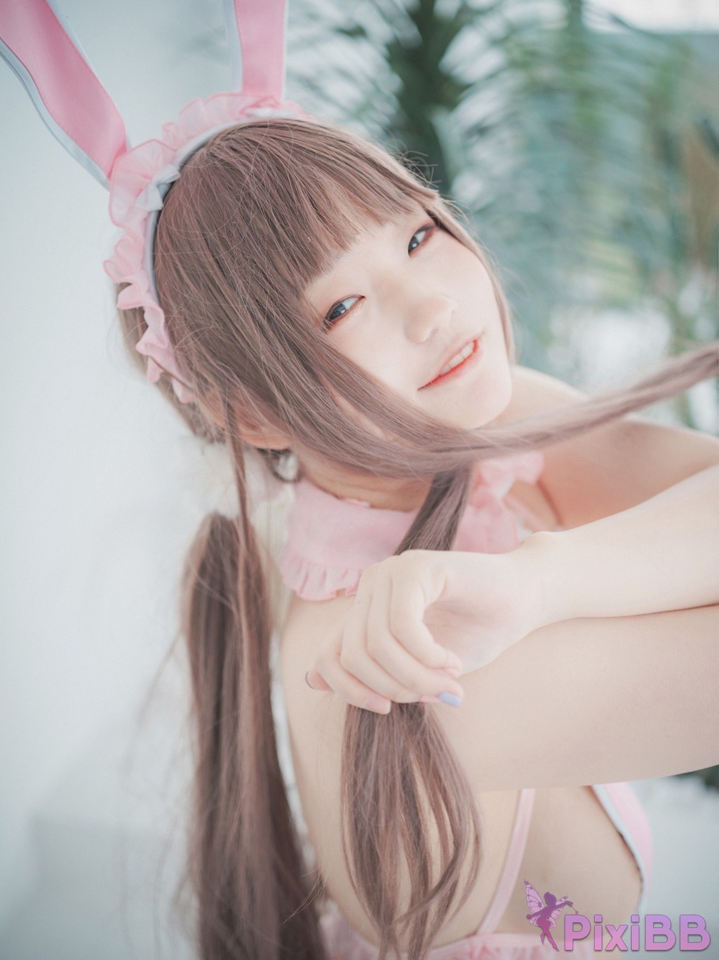 DJAWA Photo Mimmi March Hare PixiBB.COM 011