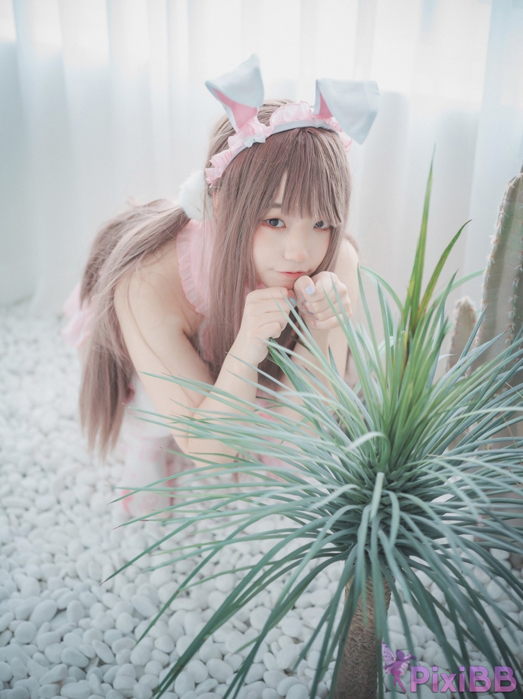 DJAWA Photo Mimmi March Hare PixiBB.COM 056