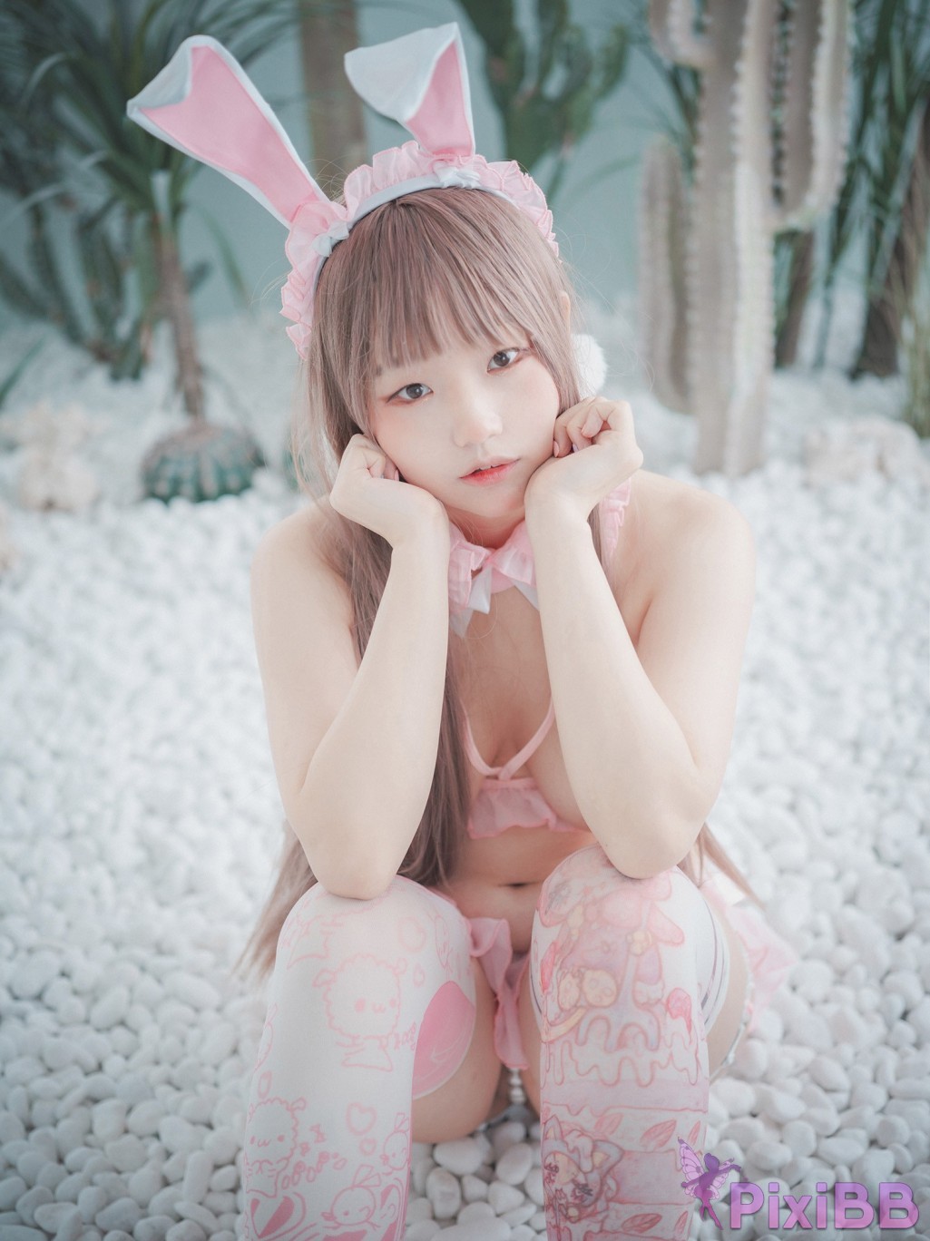 DJAWA Photo Mimmi March Hare PixiBB.COM 073