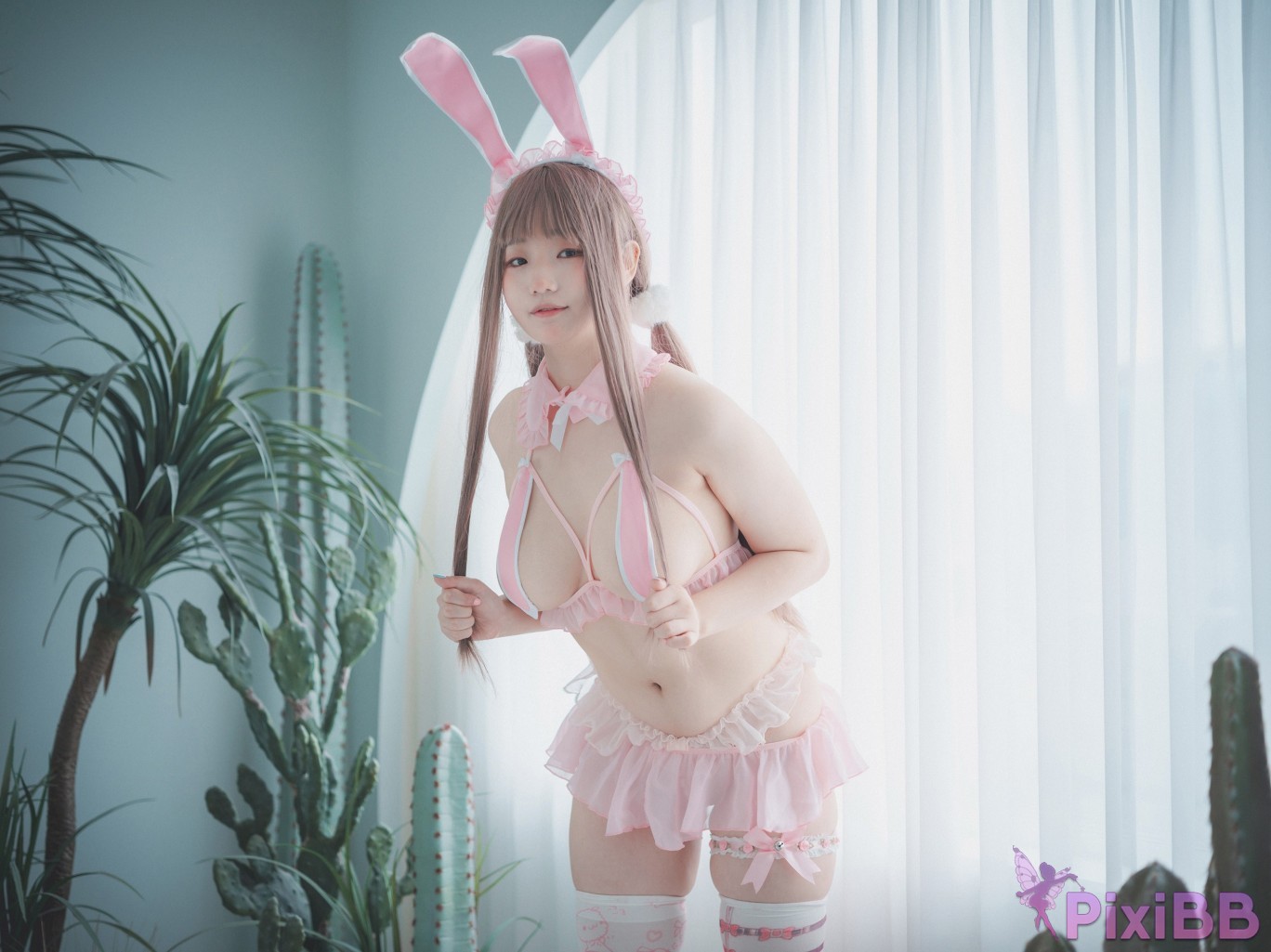 DJAWA Photo Mimmi March Hare PixiBB.COM 079