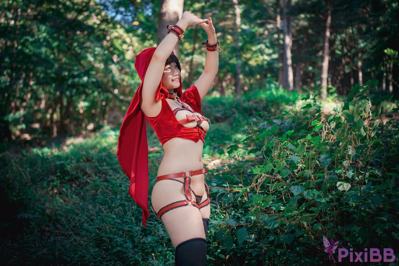 DJAWA Photo Mimmi Naughty Red Hiring Hood PixiBB.COM 017