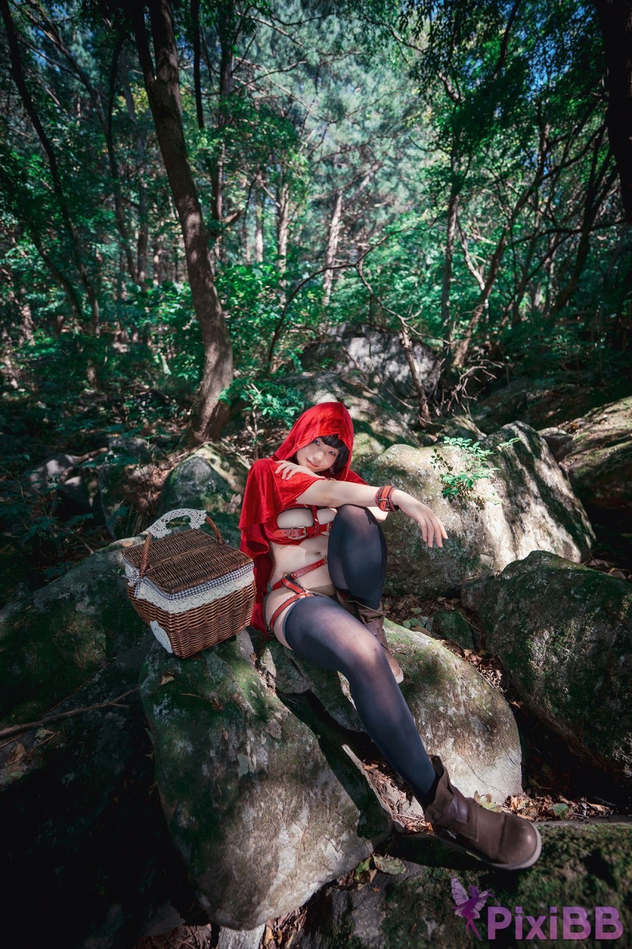 DJAWA Photo Mimmi Naughty Red Hiring Hood PixiBB.COM 049