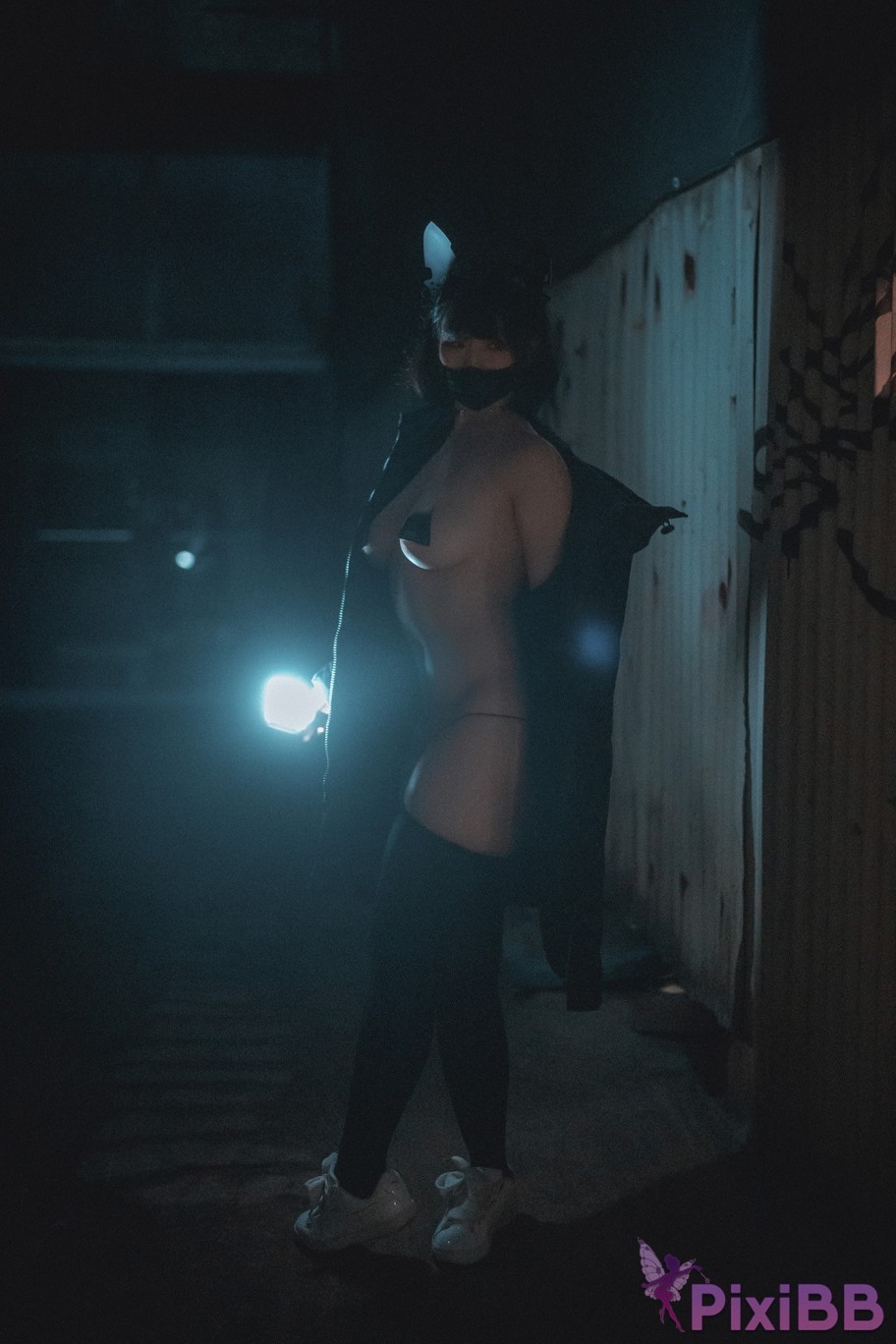 DJAWA Photo Mimmi Rudy The Wolf of Midnight PixiBB.COM 015