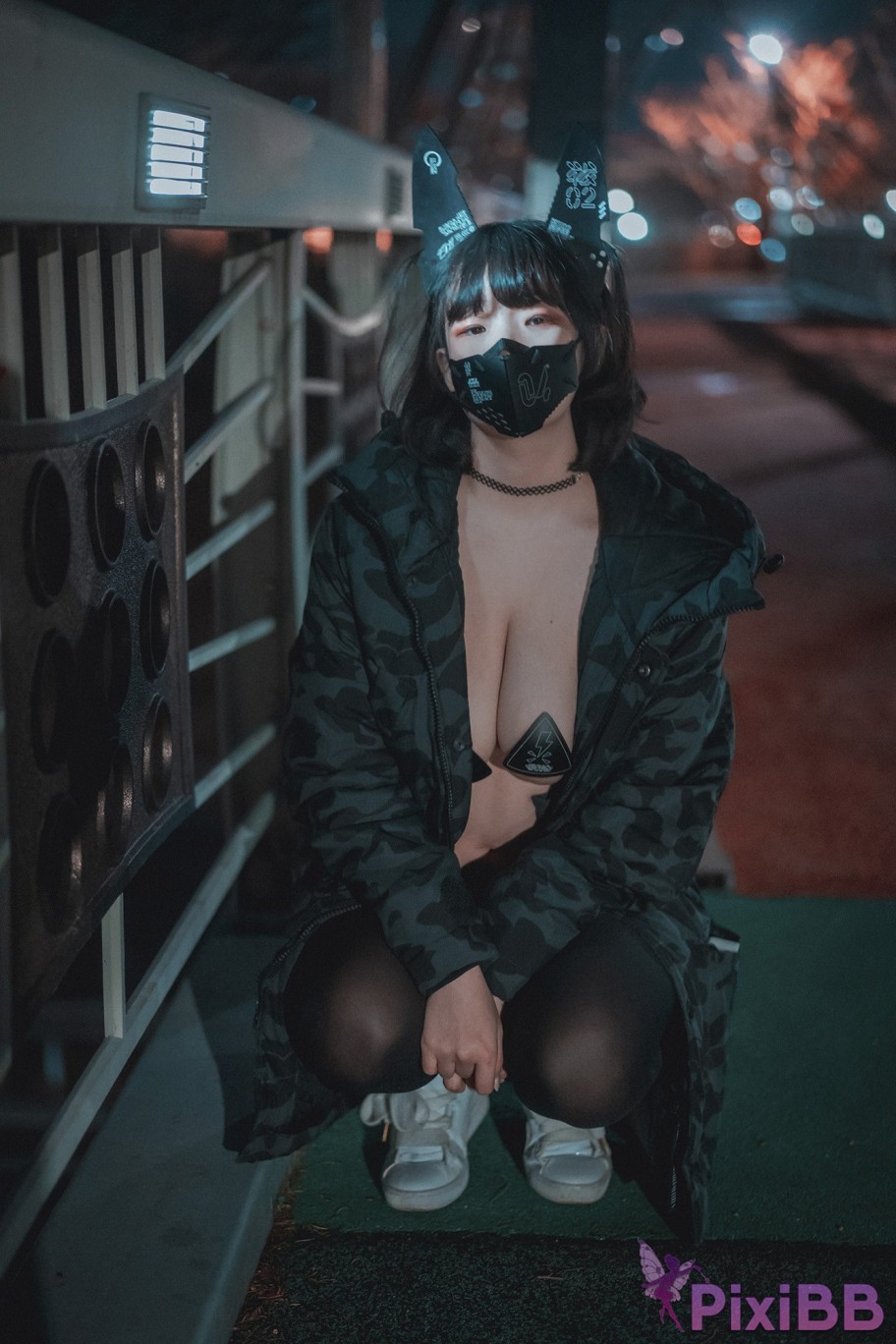 DJAWA Photo Mimmi Rudy The Wolf of Midnight PixiBB.COM 031