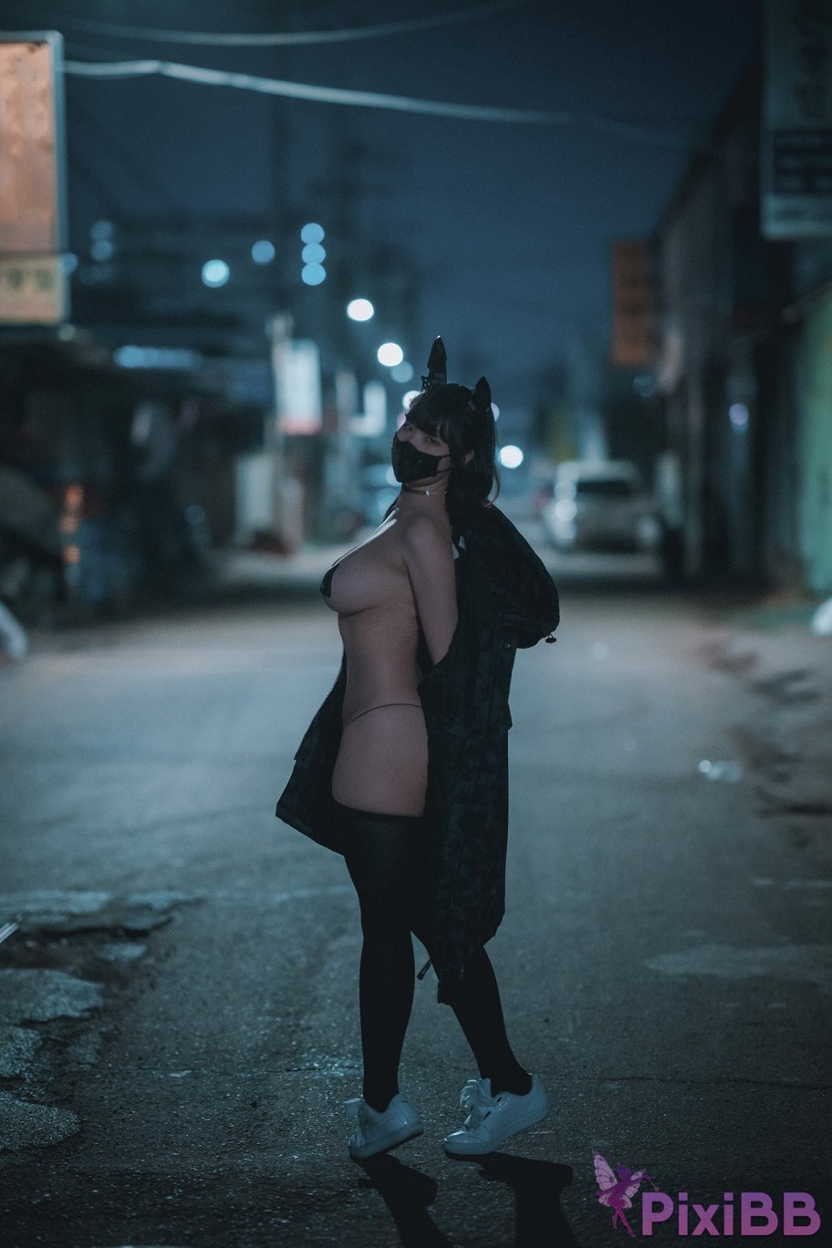 DJAWA Photo Mimmi Rudy The Wolf of Midnight PixiBB.COM 100