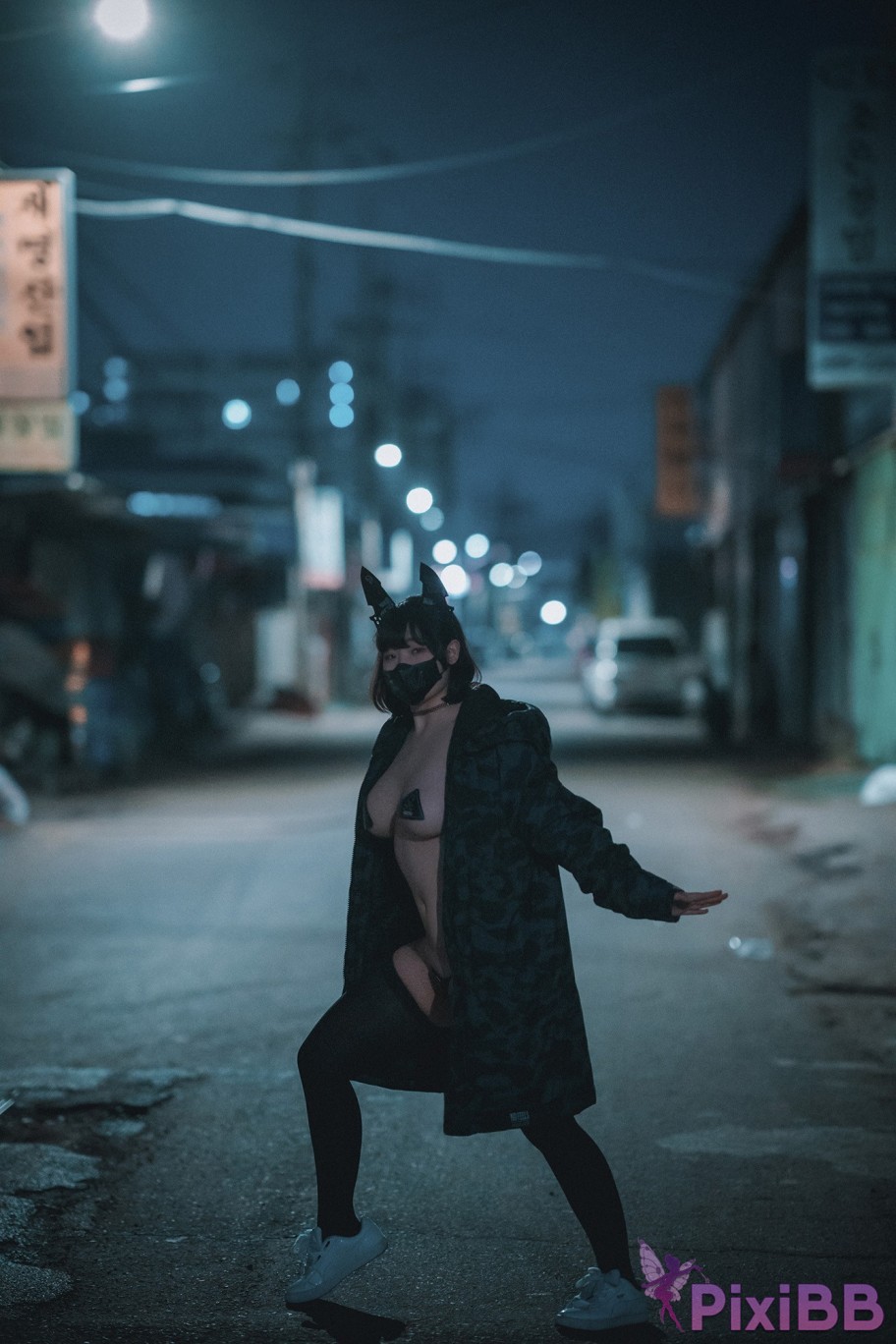 DJAWA Photo Mimmi Rudy The Wolf of Midnight PixiBB.COM 103