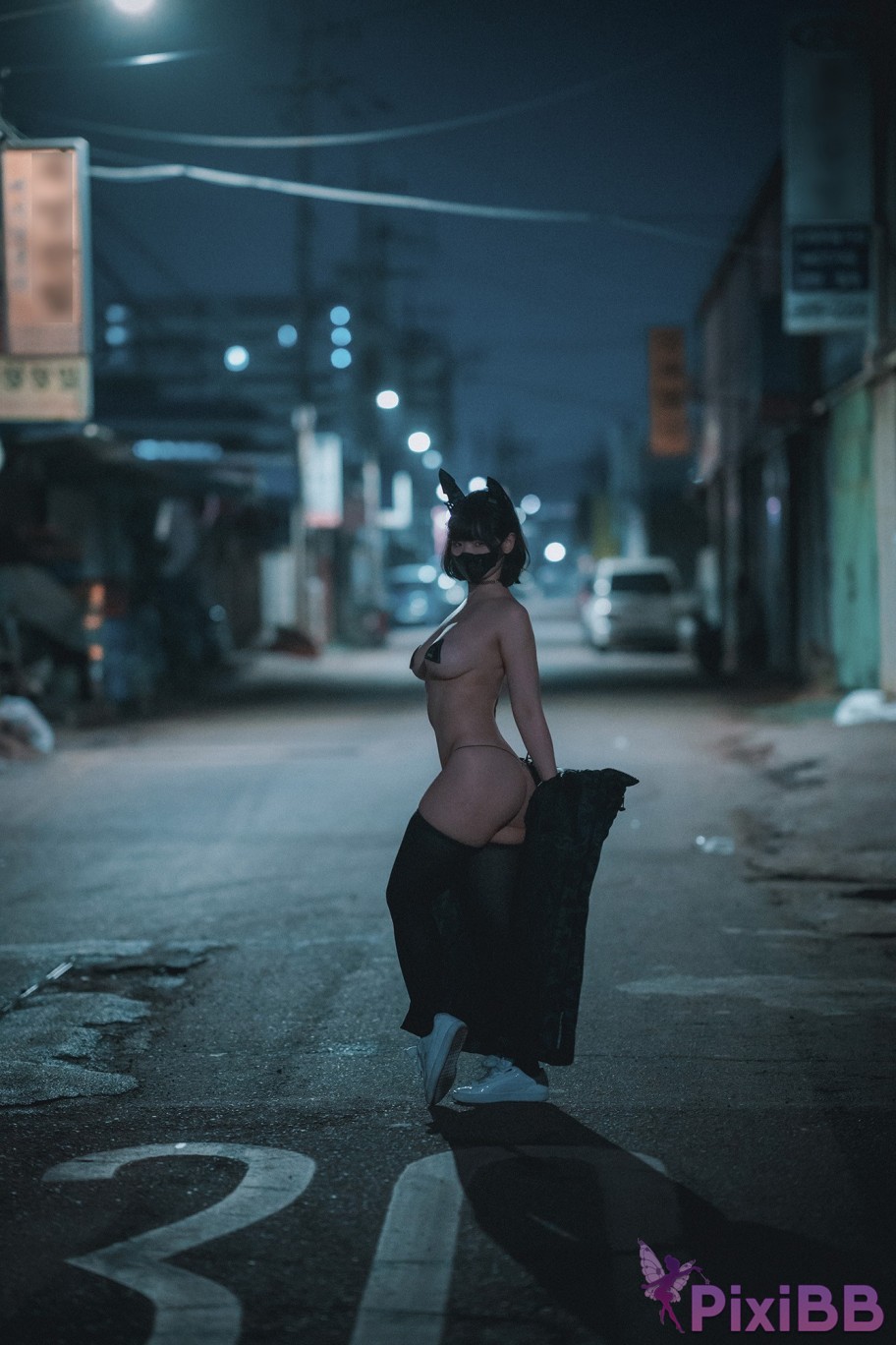 DJAWA Photo Mimmi Rudy The Wolf of Midnight PixiBB.COM 108