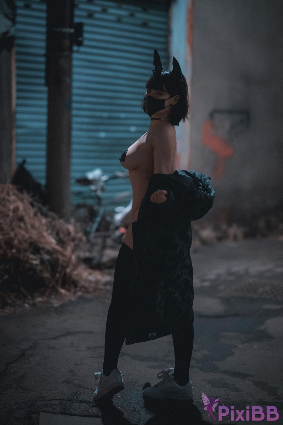 DJAWA Photo Mimmi Rudy The Wolf of Midnight PixiBB.COM 116