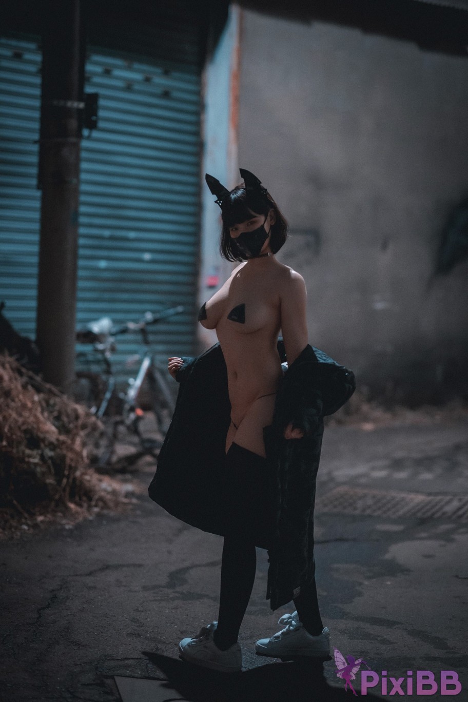 DJAWA Photo Mimmi Rudy The Wolf of Midnight PixiBB.COM 139