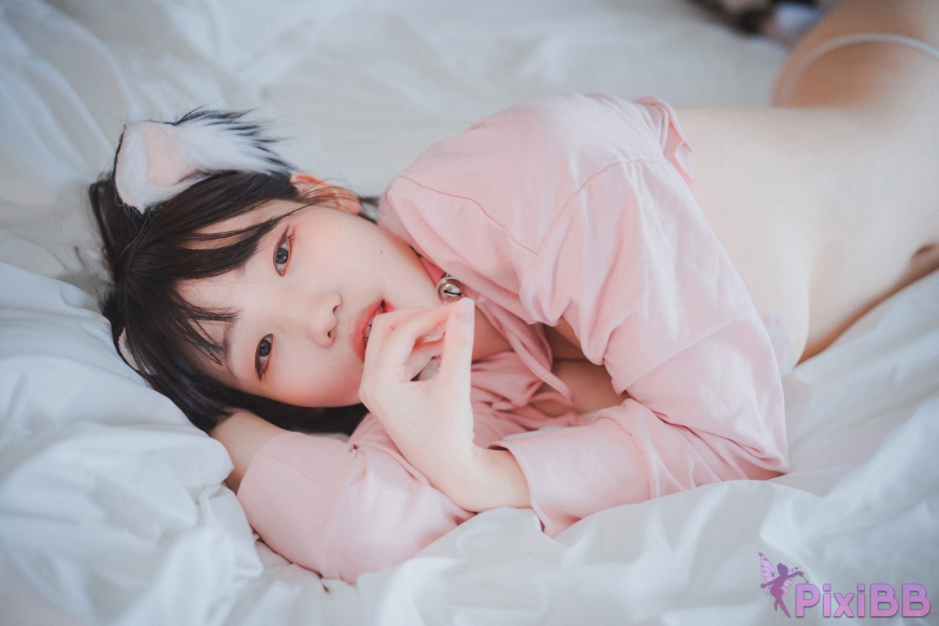 DJAWA Photo Mimmi The Pet Girl PixiBB.COM 026