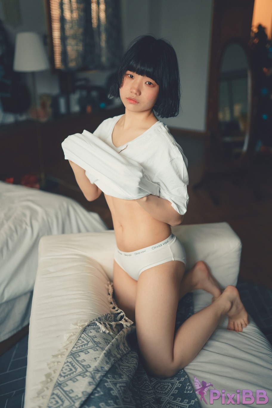 Mimmi White PixiBB.COM 045