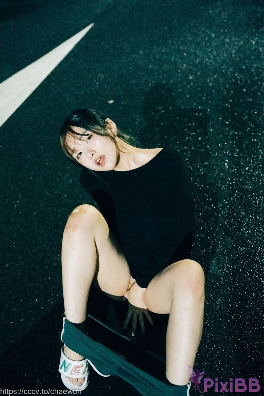 Loozy SonSon Public Toilet PixiBB.COM 035