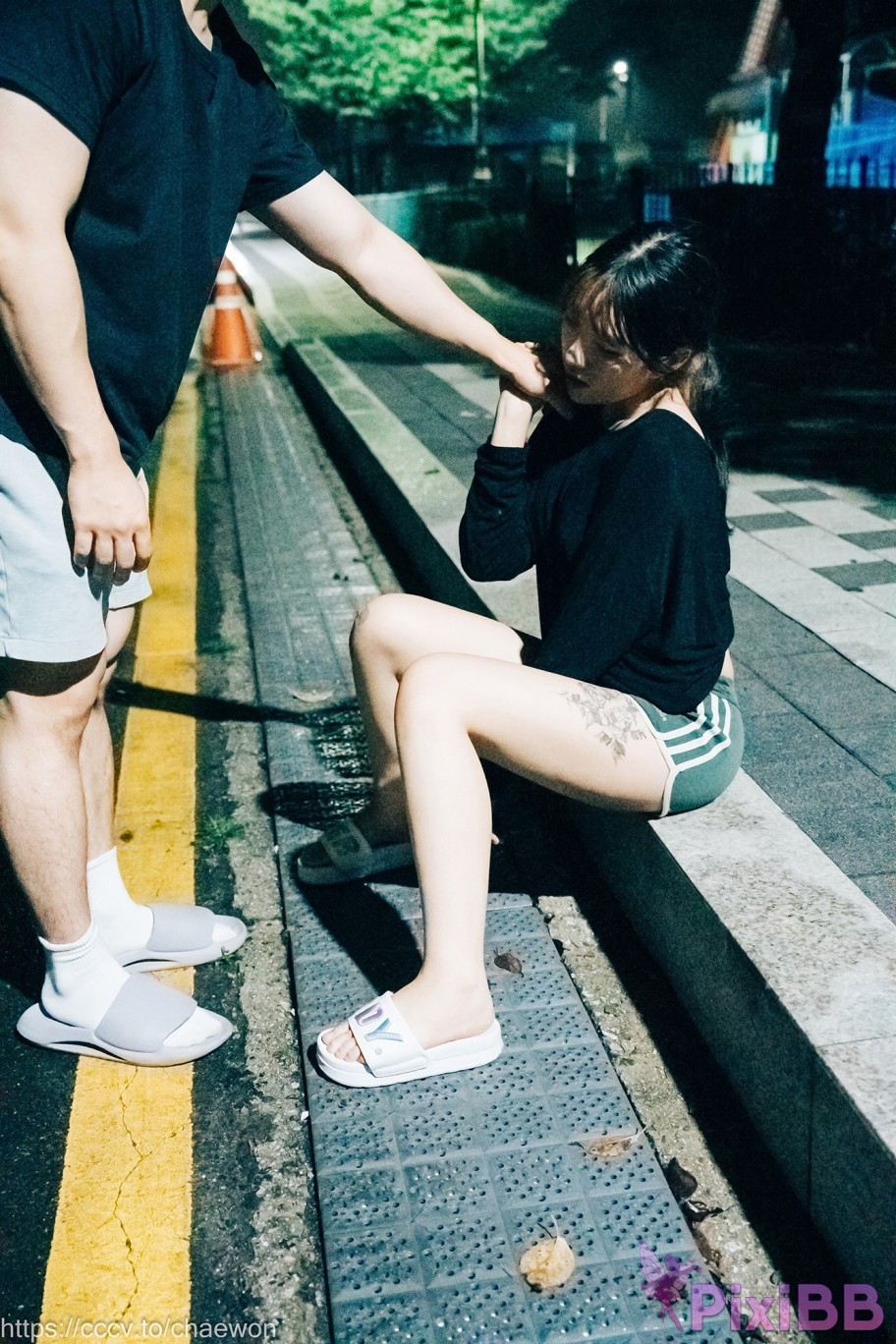 Loozy SonSon Public Toilet PixiBB.COM 044