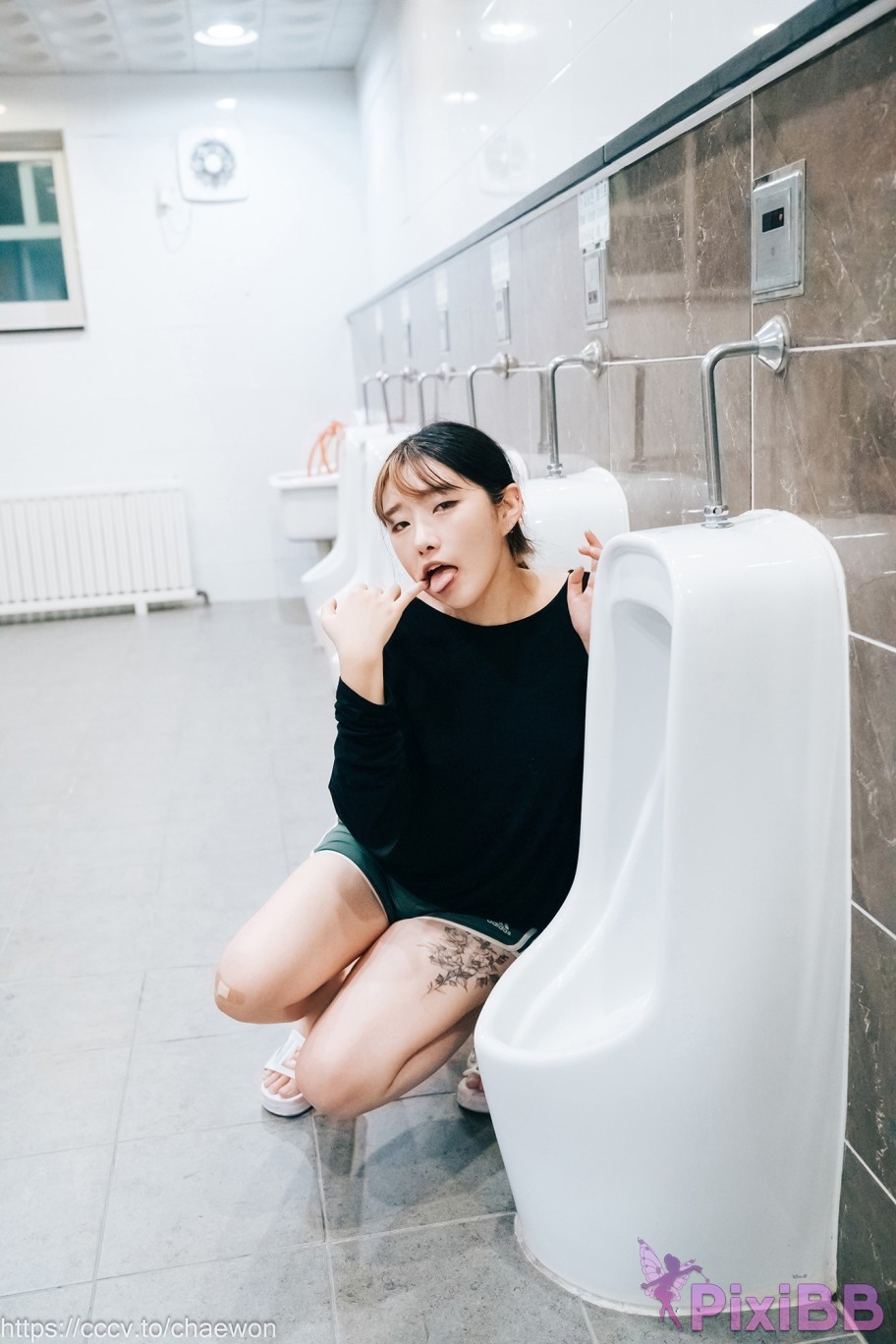 Loozy SonSon Public Toilet PixiBB.COM 062