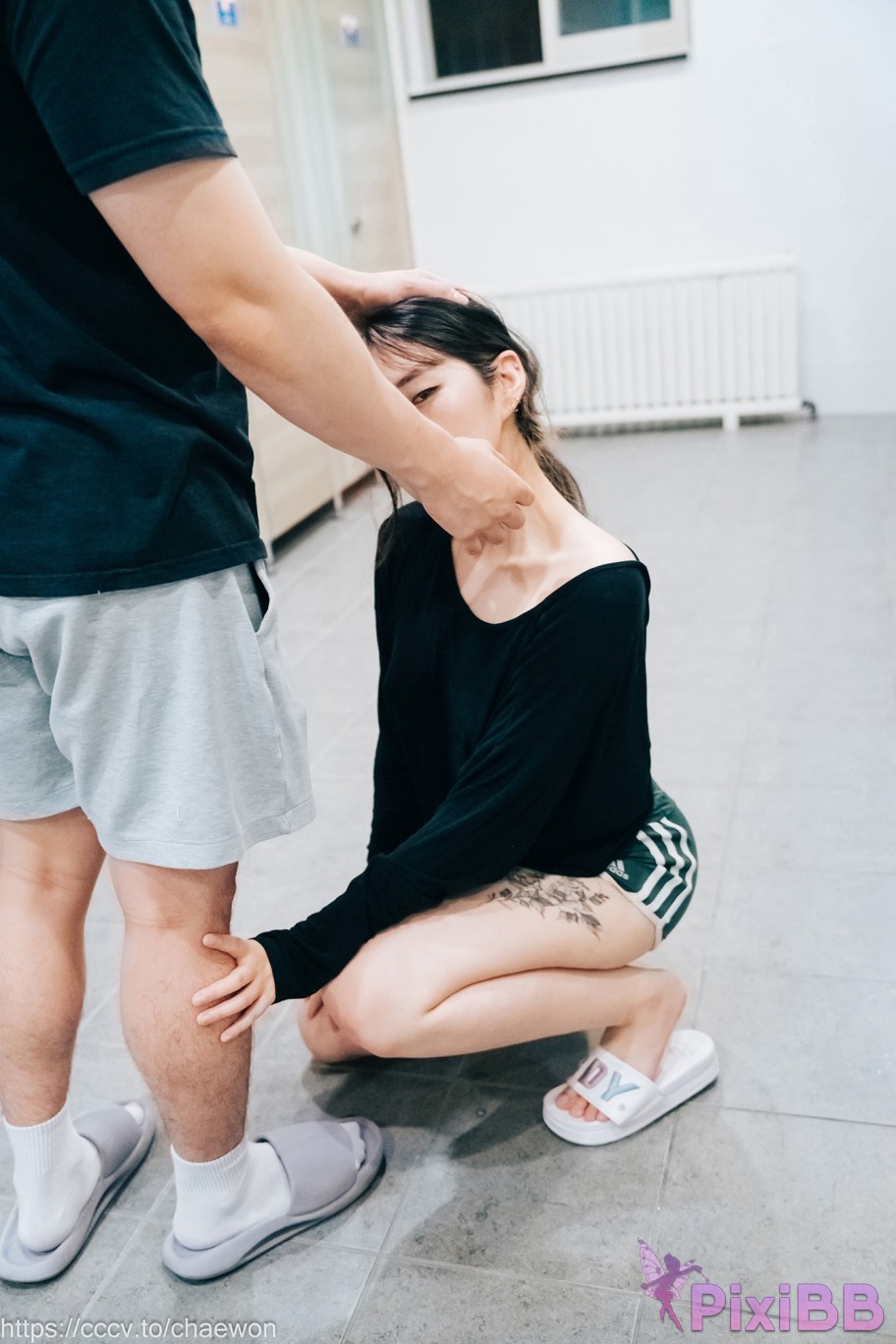 Loozy SonSon Public Toilet PixiBB.COM 104