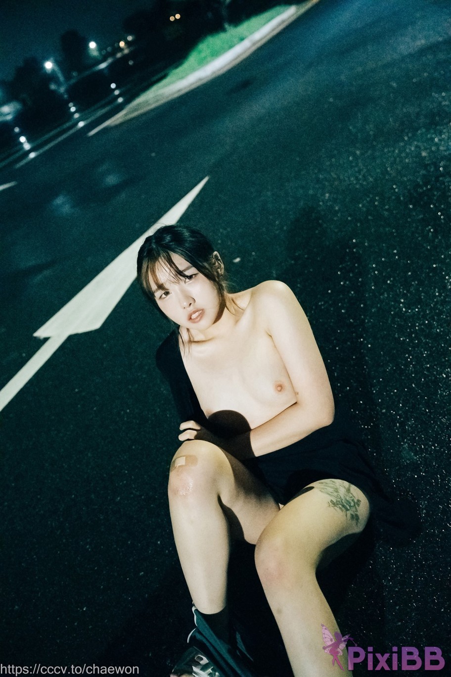 Loozy SonSon Public Toilet PixiBB.COM 128