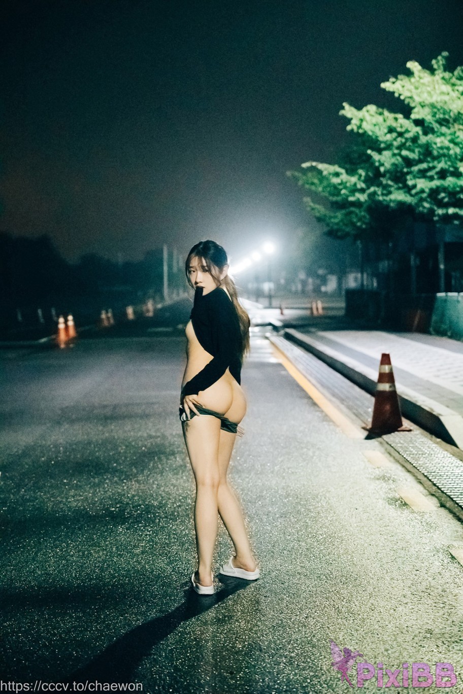 Loozy SonSon Public Toilet PixiBB.COM 157