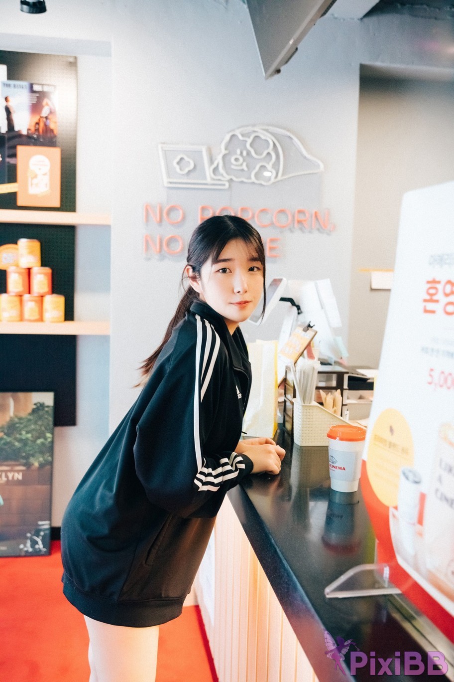 Loozy Sonson Cinema Girl S.Ver PixiBB.COM 021