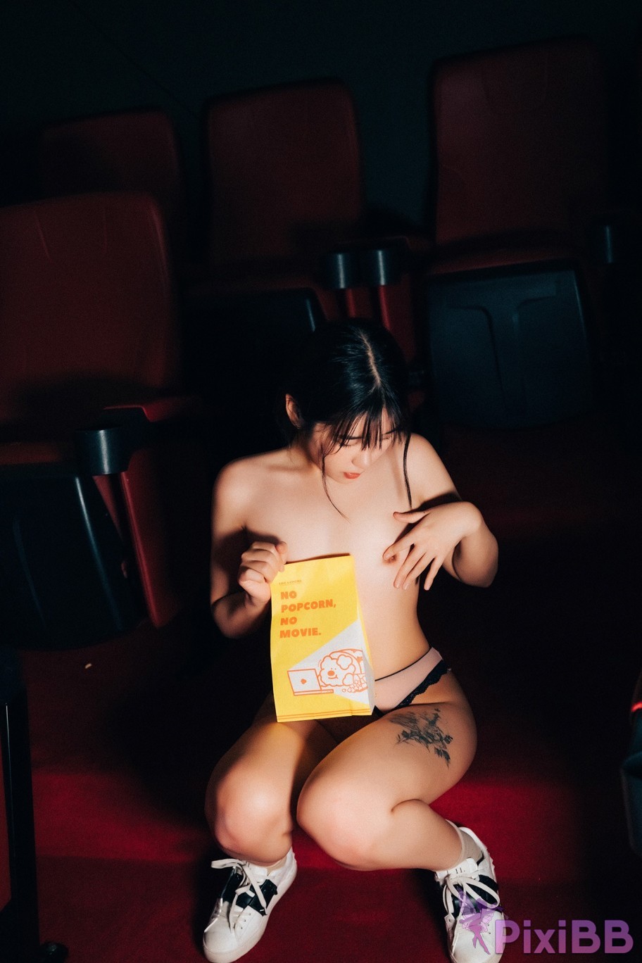 Loozy Sonson Cinema Girl S.Ver uncensored PixiBB.COM 024