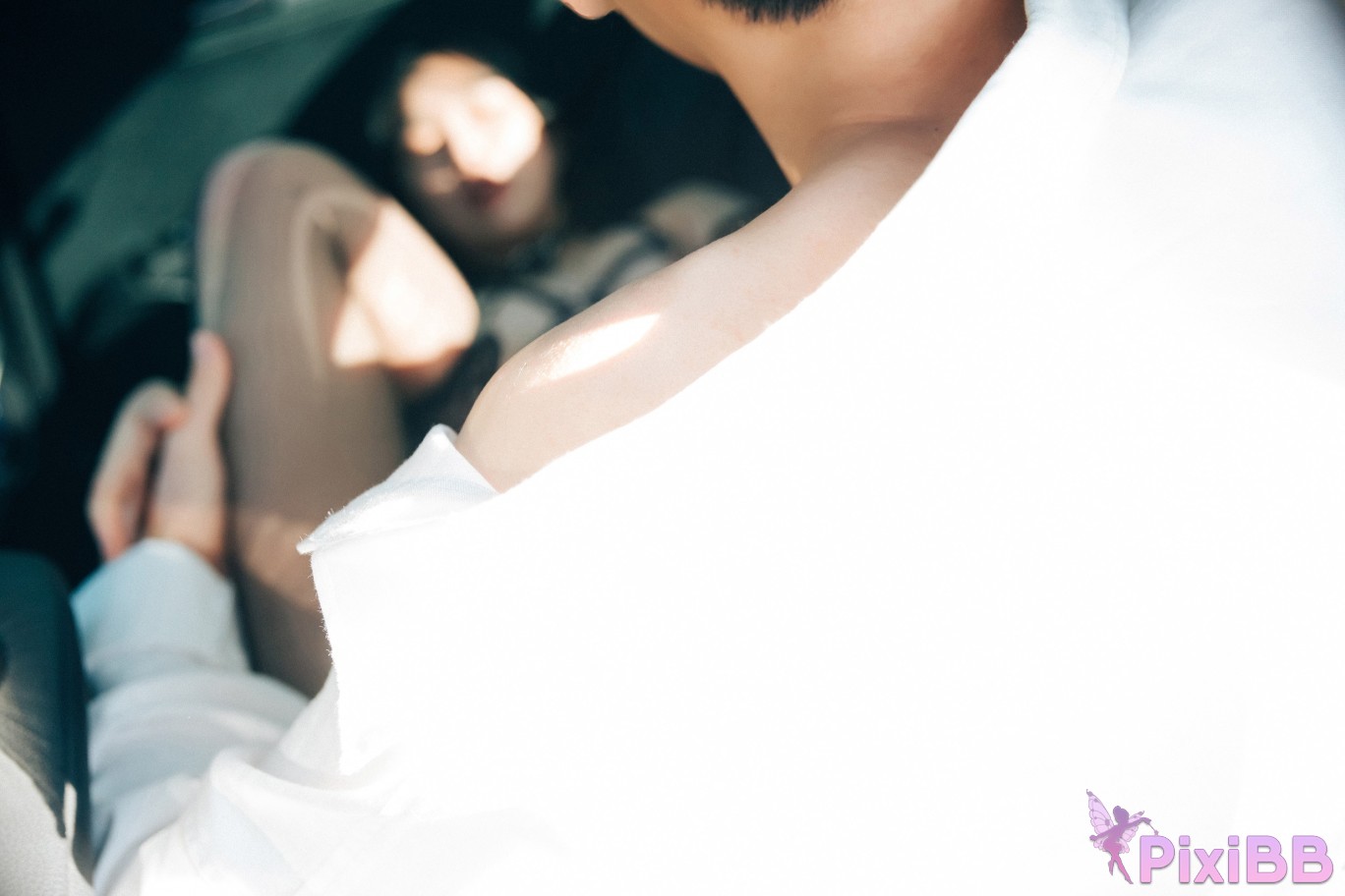 Loozy Sonson Dog Plays PixiBB.COM 026