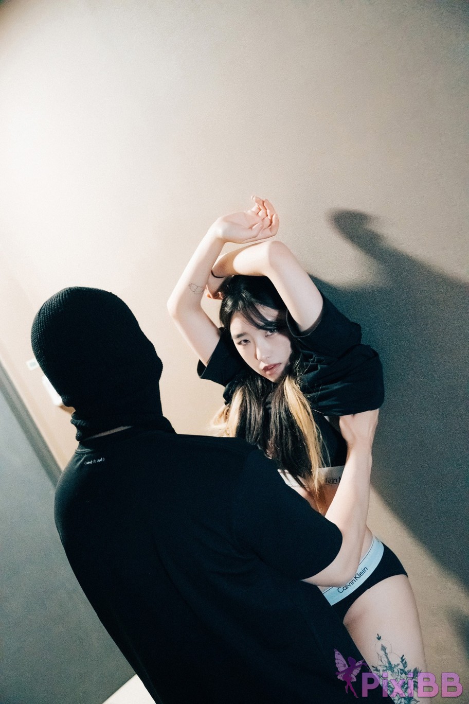 Loozy Sonson and Chaewon XY S.Ver PixiBB.COM 009