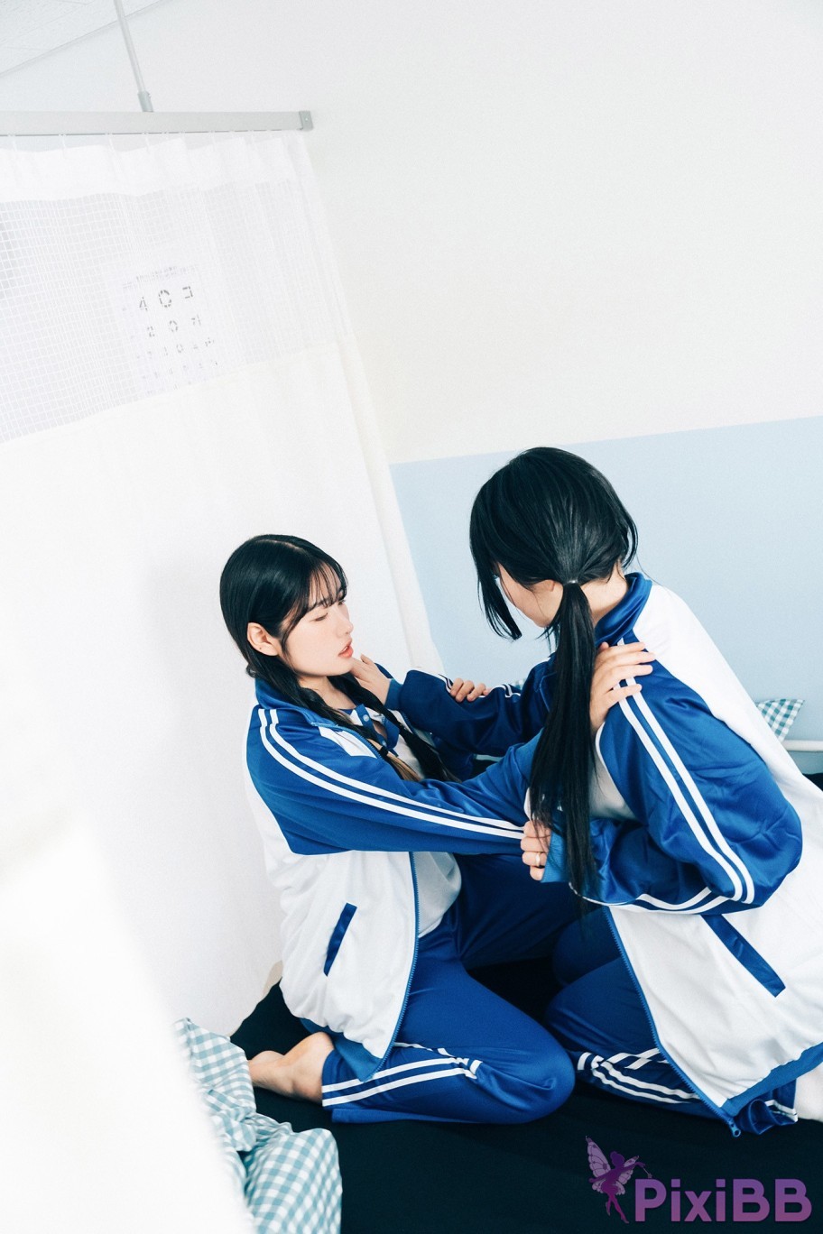 Loozy Sonson x Zia Bitch Academy PixiBB.COM 088