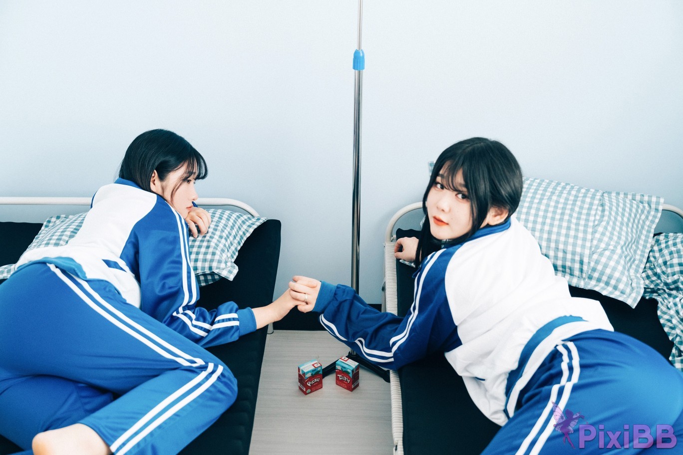 Loozy Sonson x Zia Bitch Academy PixiBB.COM 190