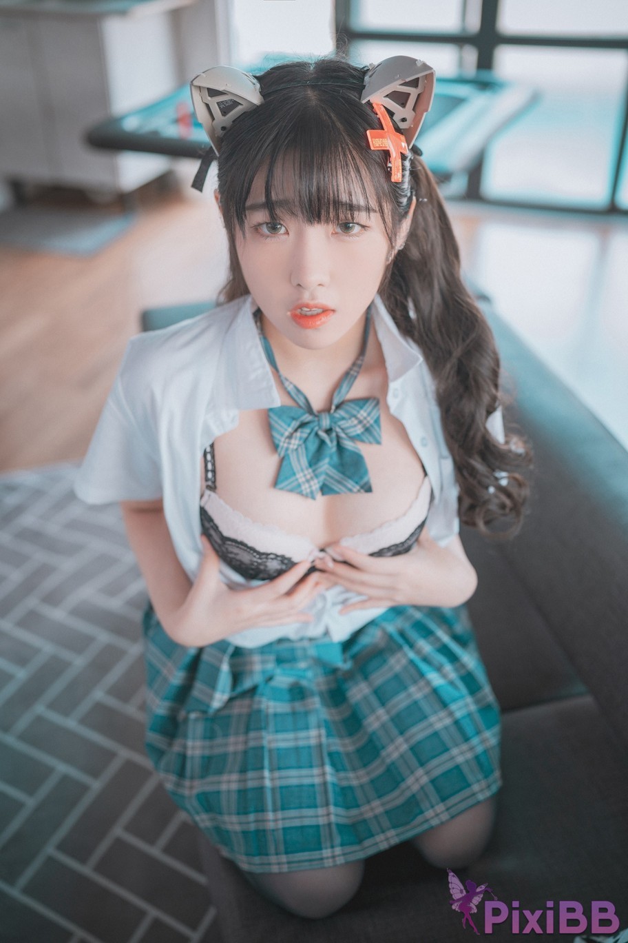 DJAWA Photo Sonson Plug Me In PixiBB.COM 048