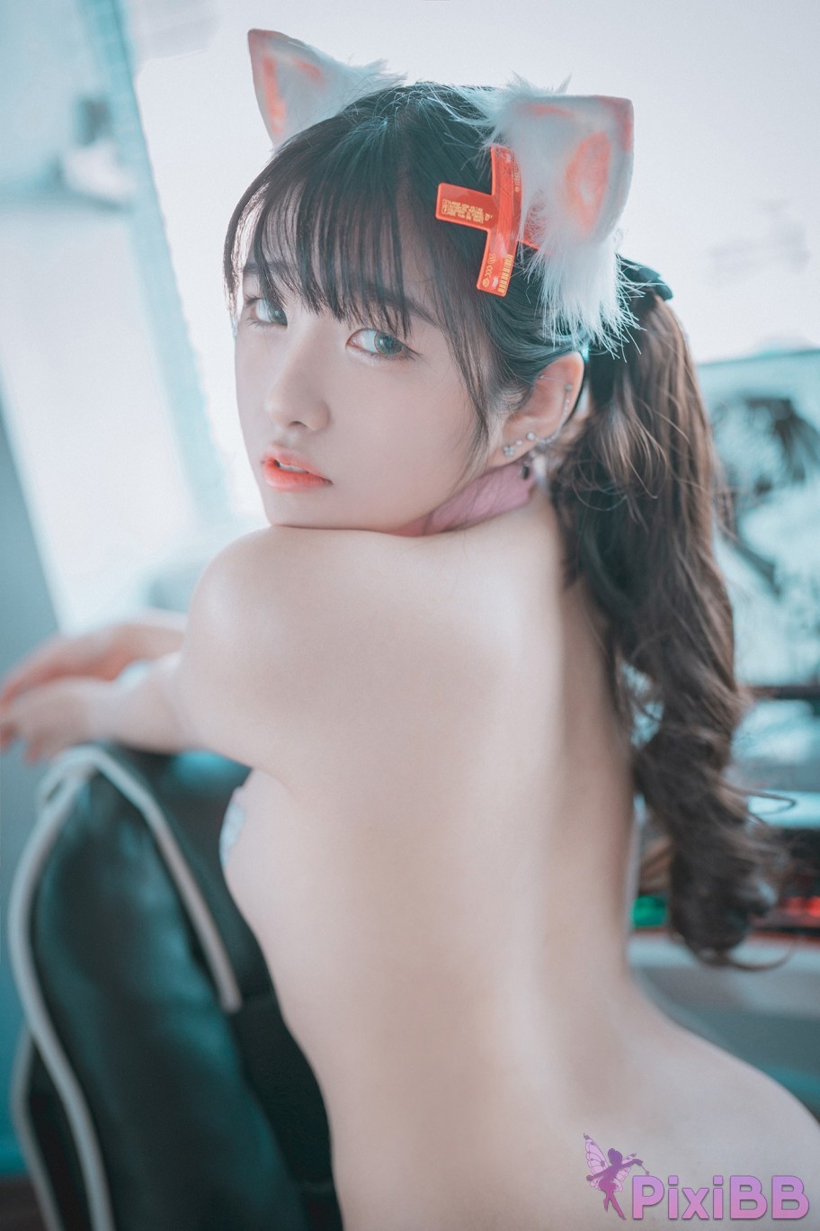 DJAWA Photo Sonson Plug Me In PixiBB.COM 079