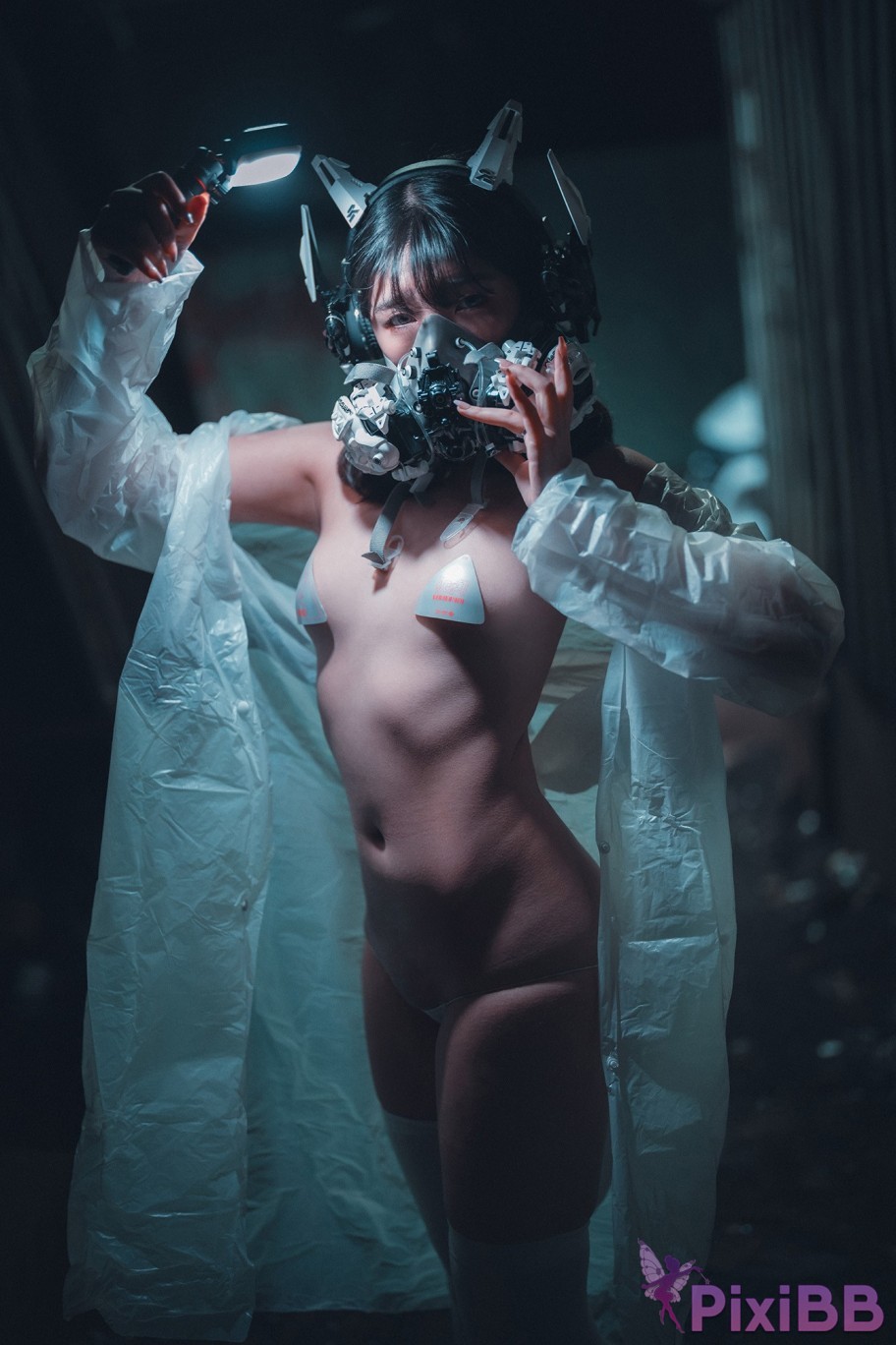 DJAWA Photo Sonson Vagabundo de la Noche Masked girl in raincoat PixiBB.COM 026