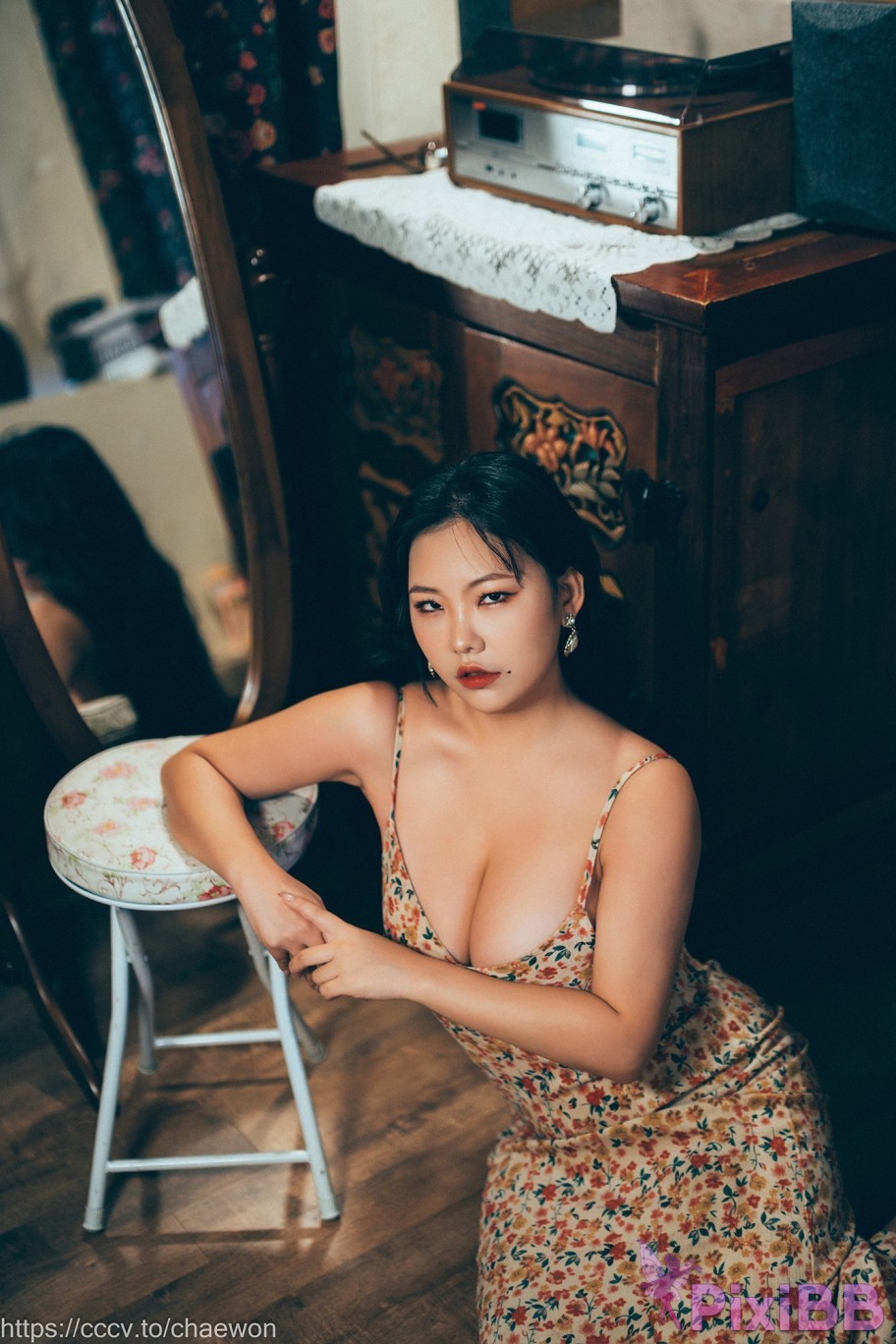 Loozy Sunhye Holyday in Hongkong PixiBB.COM 040