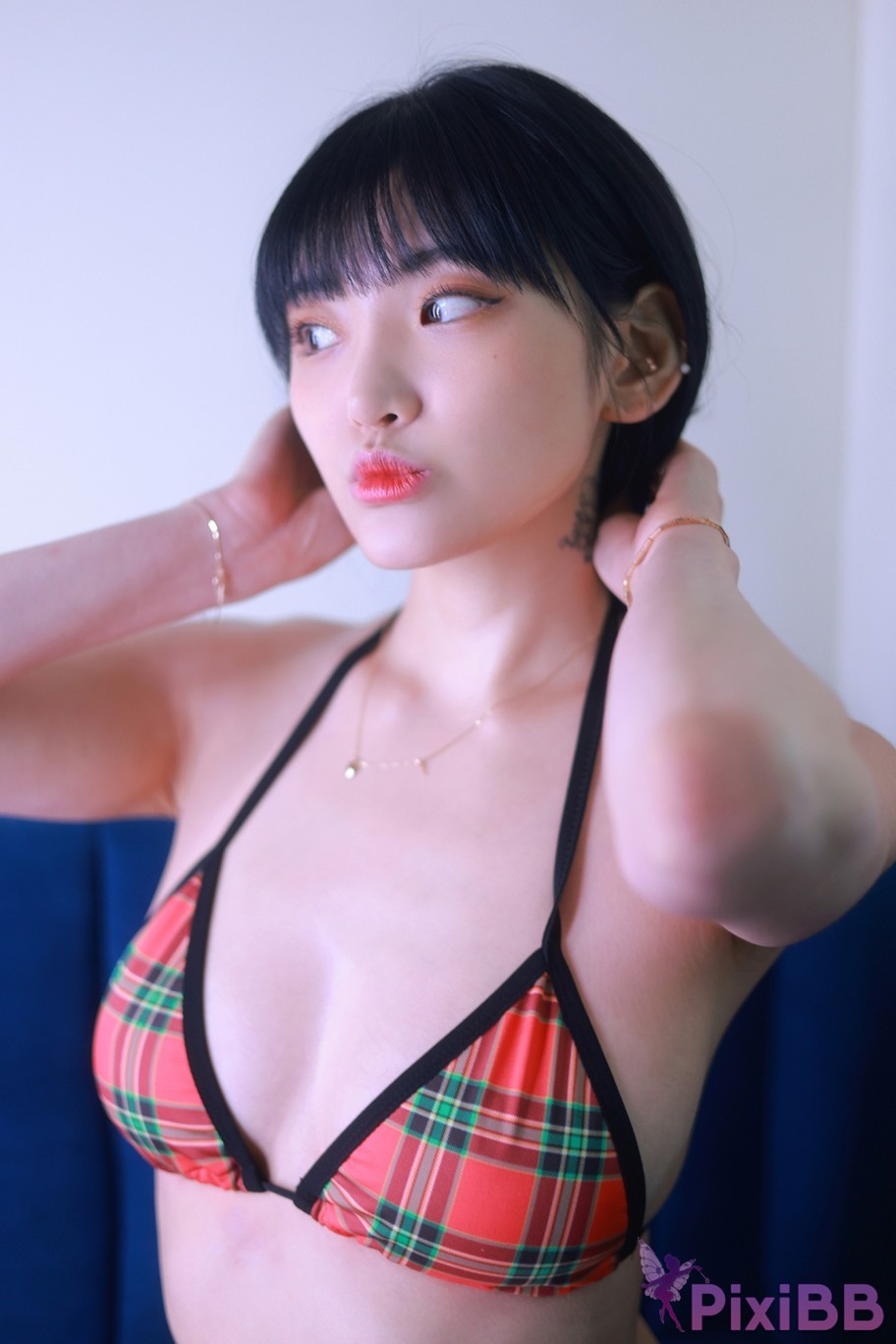 Yo U Sula Christmas Present PixiBB.COM 097