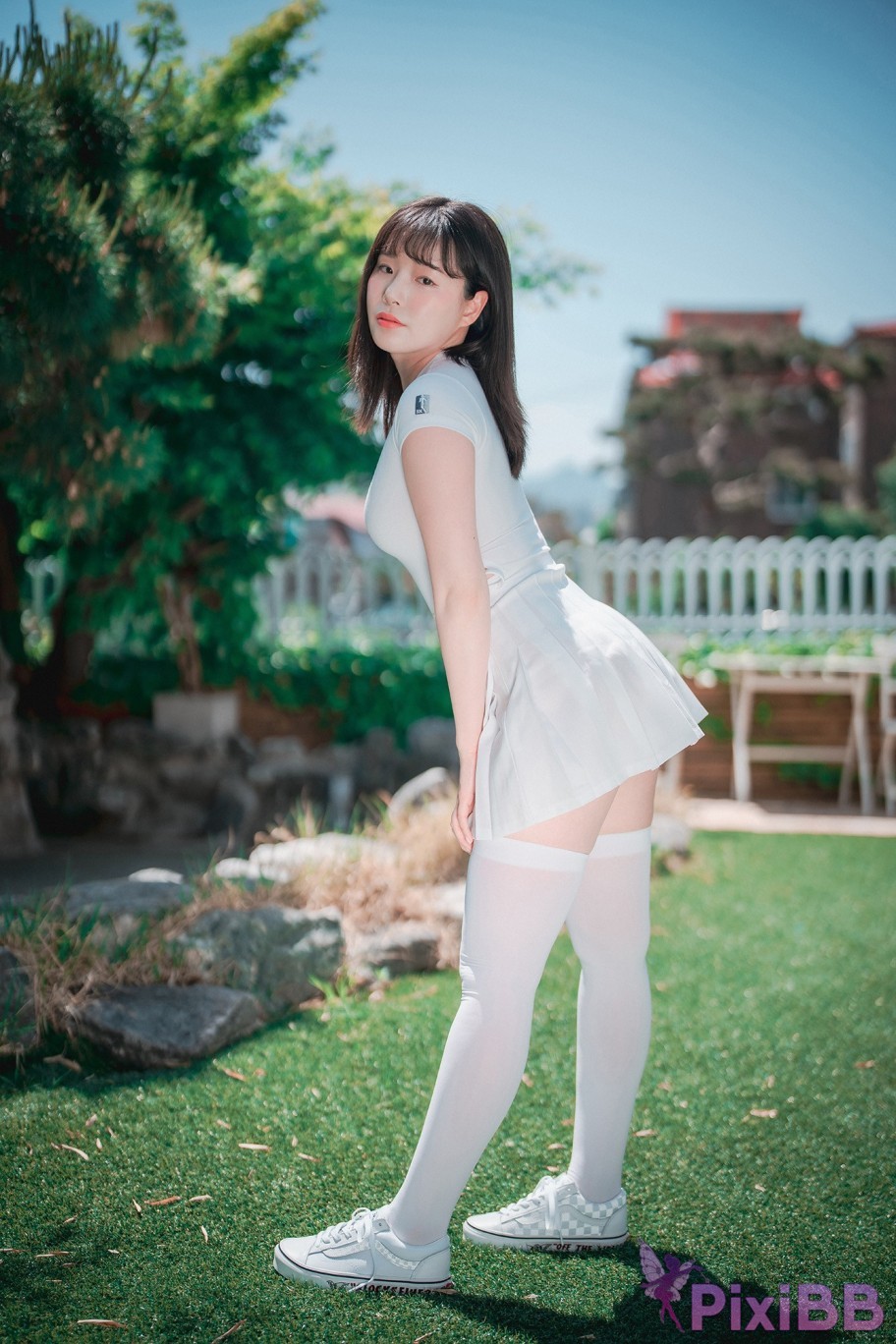 DJAWA Photo Pia Classic Athletic Girl PixiBB.COM 001