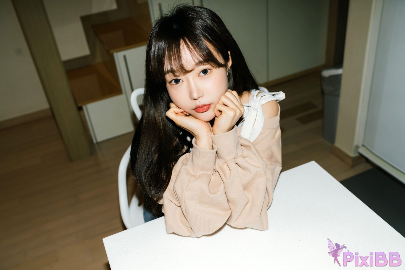 Moon Night Snap Jucy Girlfriends Room PixiBB.COM 007