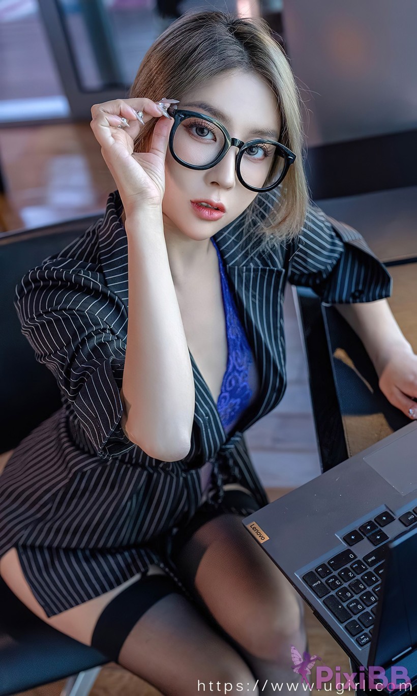 Ugirls Love the beauties No 2702 Xiao Hui Xiaohui Suit with black silk PixiBB.COM 007