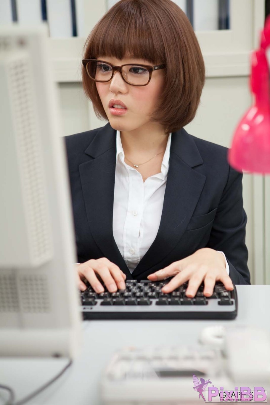 Japanese Idol Hamasaki Mao Graphis Feti Style PixiBB.COM 082