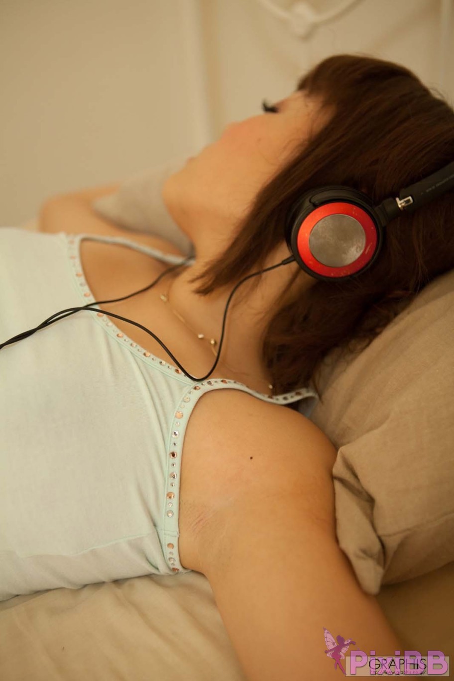 Japanese Idol Hamasaki Mao Graphis Feti Style PixiBB.COM 185