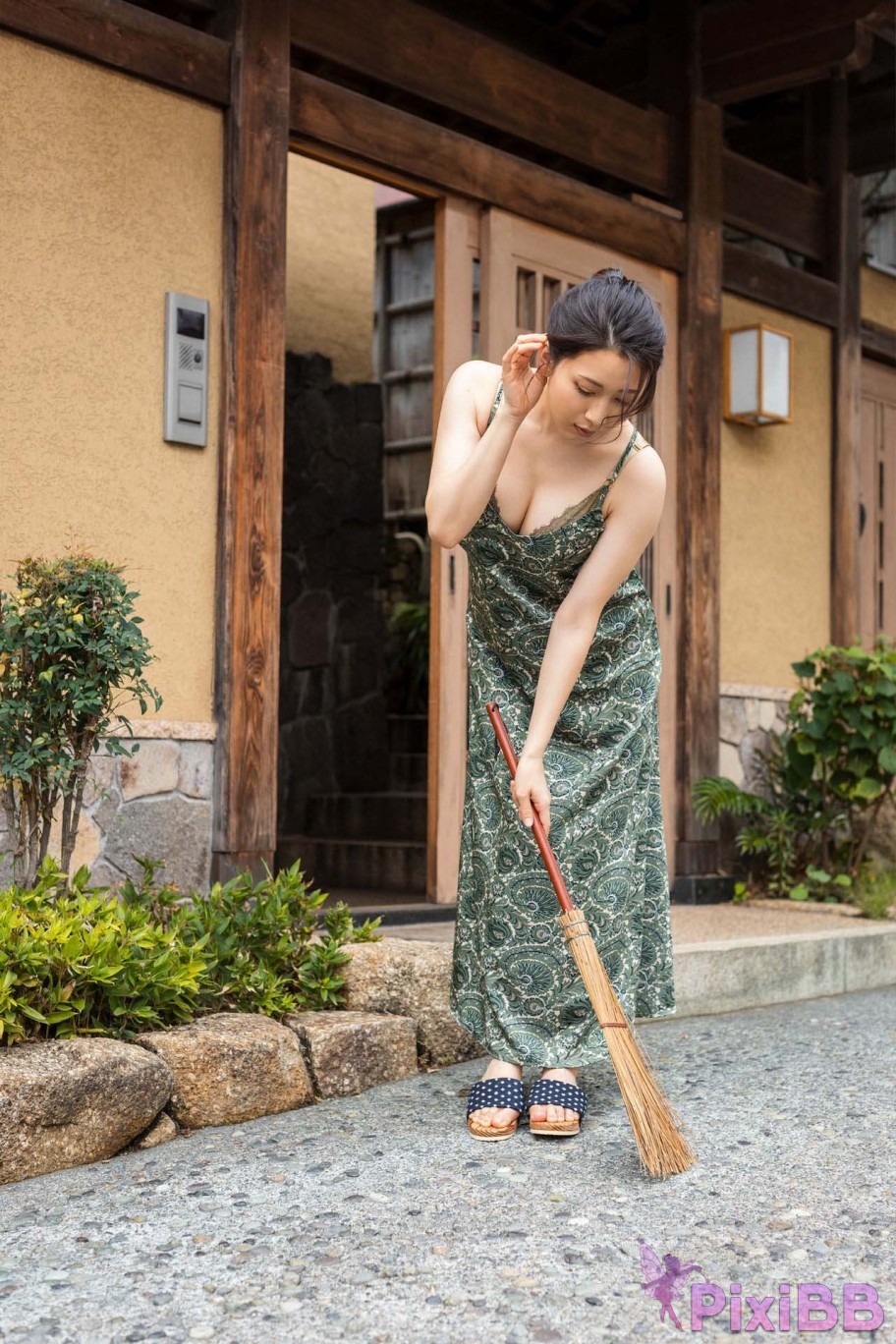 Japanese Idol Hikari Kisaki Open Shower Photobook For the way that shines PixiBB.COM 003