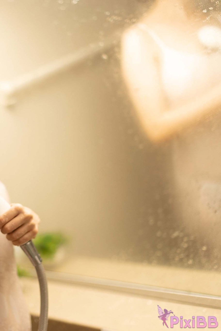 Japanese Idol Hikari Kisaki Open Shower Photobook For the way that shines PixiBB.COM 102