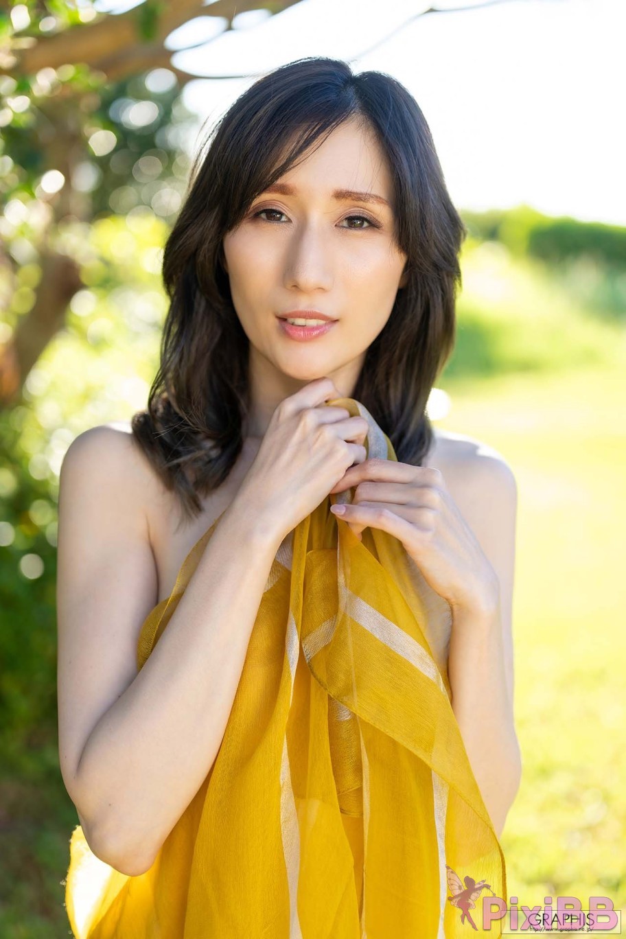 JP JULIA Graphis Gals No.555 Majesty PixiBB.COM 003