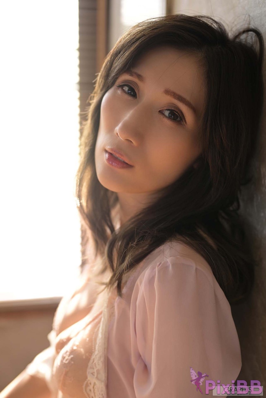 JP JULIA Graphis Gals No.555 Majesty PixiBB.COM 029