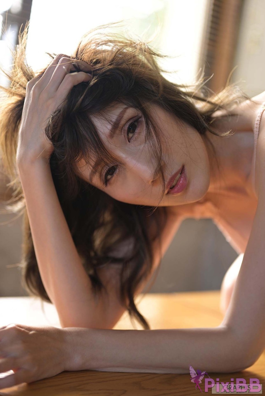 JP JULIA Graphis Gals No.555 Majesty PixiBB.COM 034