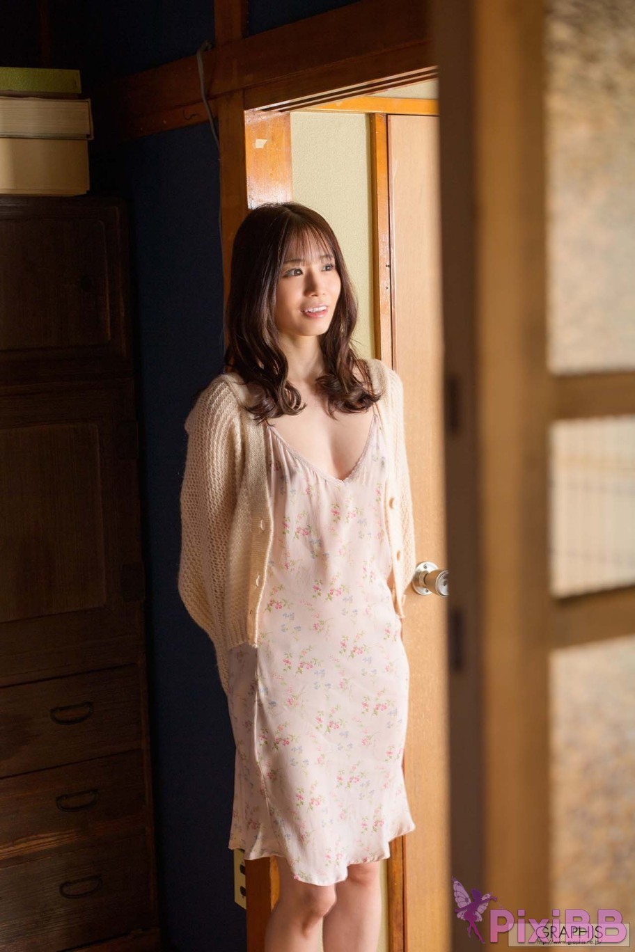 JP Miho Nana Graphis Gals No.552 VIVACIOUS PixiBB.COM 016